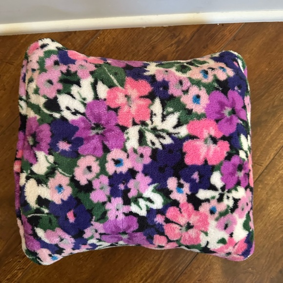 Vera Bradley Pillow Blanket - Pink Floral - Picture 9 of 11